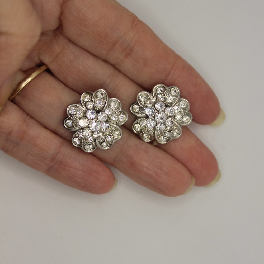 Flower Rhinestone Earrings